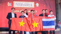 Vietnamese students win gold medals at int’l mathematics contest