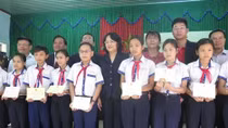 Vice President reviews policy for war heroes in Quang Nam