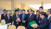 DPRK Party delegation visits Vietnam Agriculture Science Institute