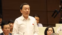 MPS to continue to fight black credit: Minister Lam 