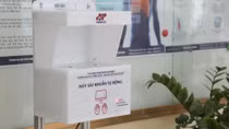 Young Vietnamese researchers introduce low-cost sanitizer equipment