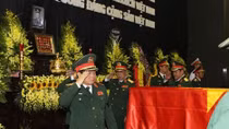 Over 1,000 delegations pay homage to former President Le Duc Anh
