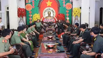 Cambodian military delegation pays Tet visit to Can Tho police