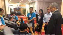 Nine Vietnamese victims of Egypt bomb attack arrive home