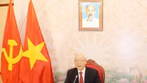 Top leaders of Vietnam, China agree to step up result-oriented cooperation