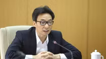 Social distancing should be kept in high-risk localities: committee