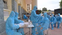Vietnam reports another COVID-19 death, 20 new cases