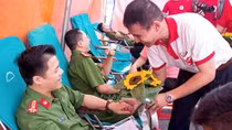 Police officers in Hai Phong join blood donation day