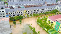 Hanoi faces floods as lakes filled in