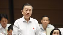 Minister Lam calls for reforms in issuing citizen identification card 