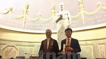 Vietnam professor becomes academician at French medicine academy