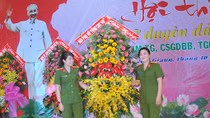 Beauty pageant of female warden