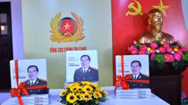 Photo book of Senior Lieutenant General Le Minh Huong’s life and work