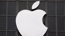 Apple rebuilds mapping app, but will still tap TomTom