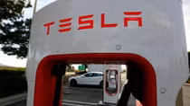 Tesla recruiting engineers in Mexico for California plant