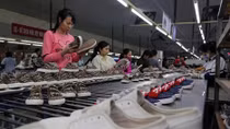 Footwear, handbag exports reel in nearly 14.5 bln USD in eight months