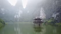 Stunning beauty of Ninh Binh through flycam perspective