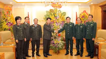 Deputy Minister Bui Van Nam congratulates Vietnam’s Border Guard on traditional day