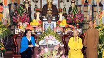 Top legislator visits 103-year-old Buddhist patriarch