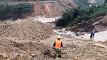 PM provides emergency aid to three central provinces