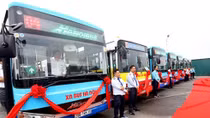 Hanoi to launch 62 new bus routes