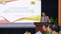 English course for police officers opens 