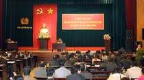 Ha Nam Police holds dialogue with local people 