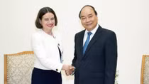PM Nguyen Xuan Phuc welcomes new Australian ambassador