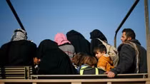 Iraq security forces take Mosul's main government complex, museum building