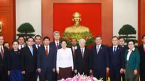 Senior leaders welcome Lao top legislator