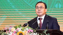 Lao ambassador hails leadership role of Communist Party of Vietnam