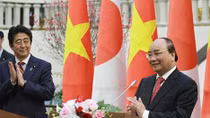 Japanese PM wraps up Vietnam visit