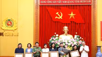 Ministry of Public Security honors teams and individuals of Vietnam Television