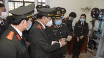 Deputy Minister Tran Quoc To inspects Institute of Science and Technology
