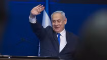Netanyahu ahead in Israeli election, but still lacking governing majority