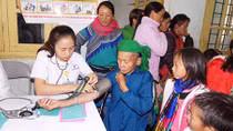 Hai Phong police provide free health checkups for mountainous people in Lao Cai