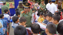 People’s Security Academy supports students in northern mountainous province