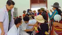 Public security doctors provide free heal checkups for ethnic minority people