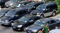 Ho Chi Minh City to pilot paying travelling costs for officials instead of using State-owned cars