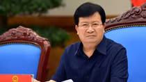 Deputy Prime Minister Trinh Dinh Dung arrives in Russia for an official visit