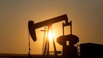 Oil hits three-month lows as inventories continue to rise