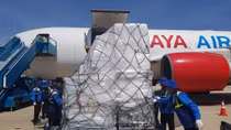 ASEAN sends aid to typhoon Damrey's victims in Vietnam