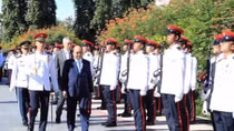 Singapore holds welcome ceremony for PM Phuc