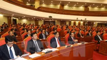 Party Central Committee wraps up fourth plenary meeting
