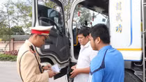 Traffic accidents kill 23 on first day of Tet holiday