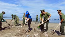 Police youths join hands in protecting marine environment