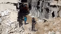 Russian jets resume heavy bombing of eastern Aleppo