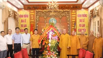 Deputy Minister Luong Tam Quang extends congratulations to Buddhists on Vu Lan Festival