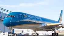 Vietnam Airlines completes procedures to become joint-stock company