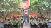Public Security Newspaper holds roots-returning trip to Thanh Hoa province